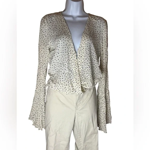 Free People Intimately Free Ivory Makin Waves Bell Sleeve Cream Blue bodysuit M - Picture 5 of 12